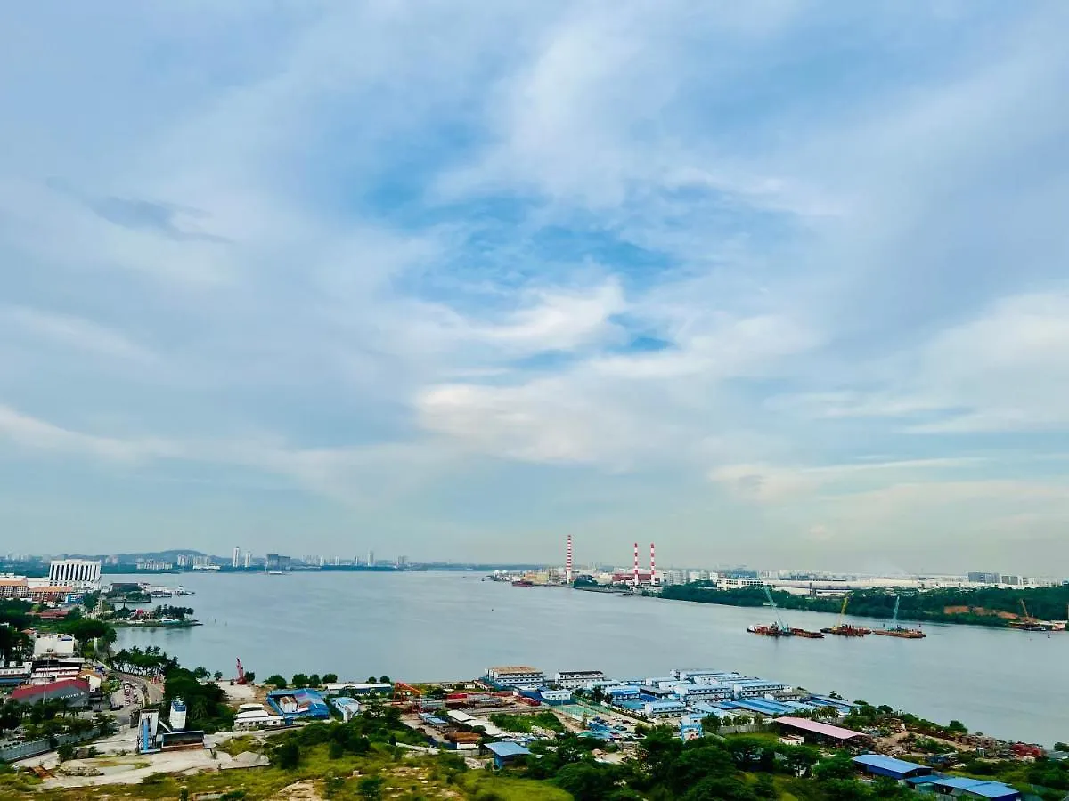 R&F Princess Cove By Homefort Suites Johor Bahru Hotel