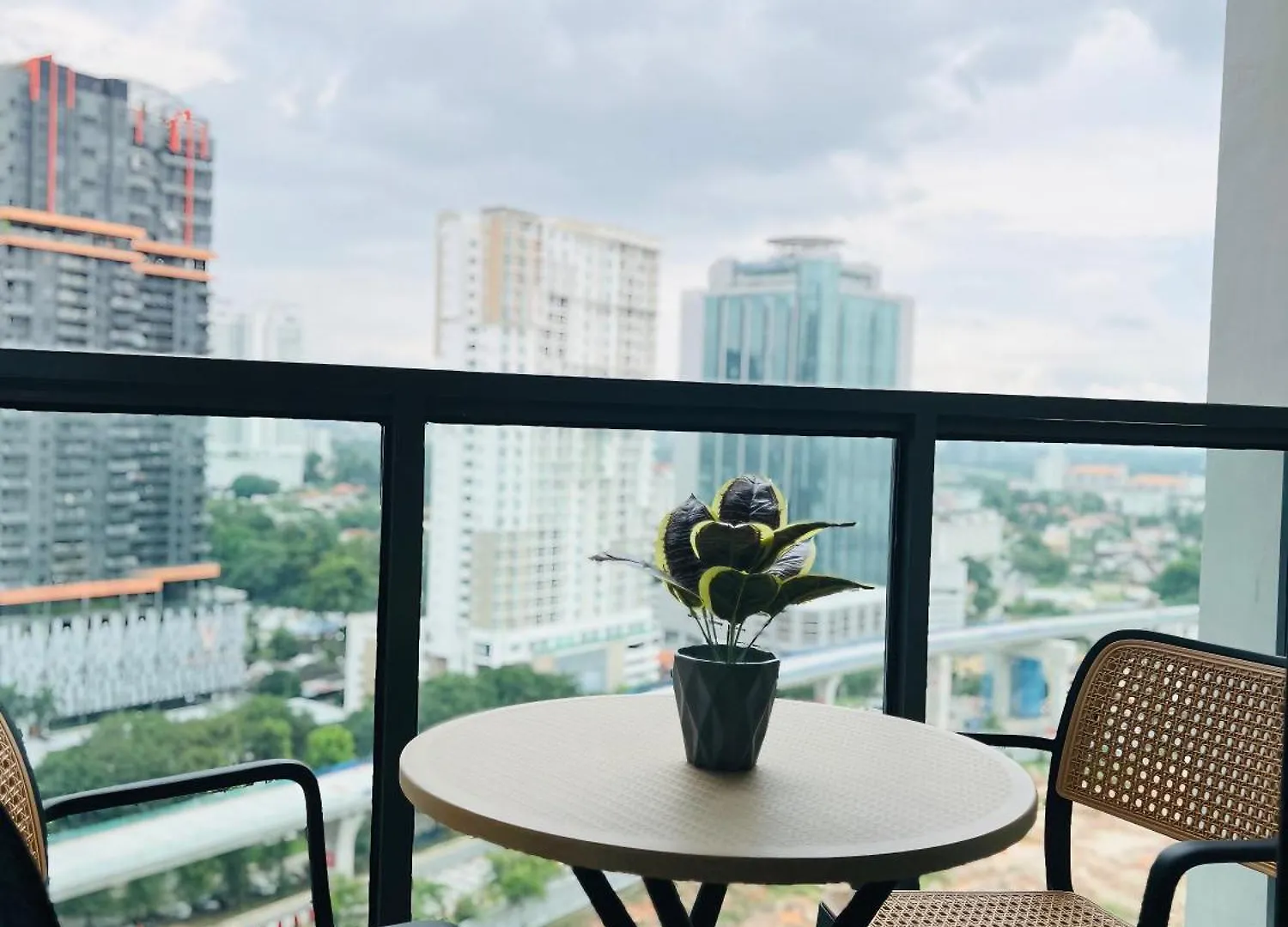 R&F Princess Cove By Homefort Suites Johor Bahru Hotel
