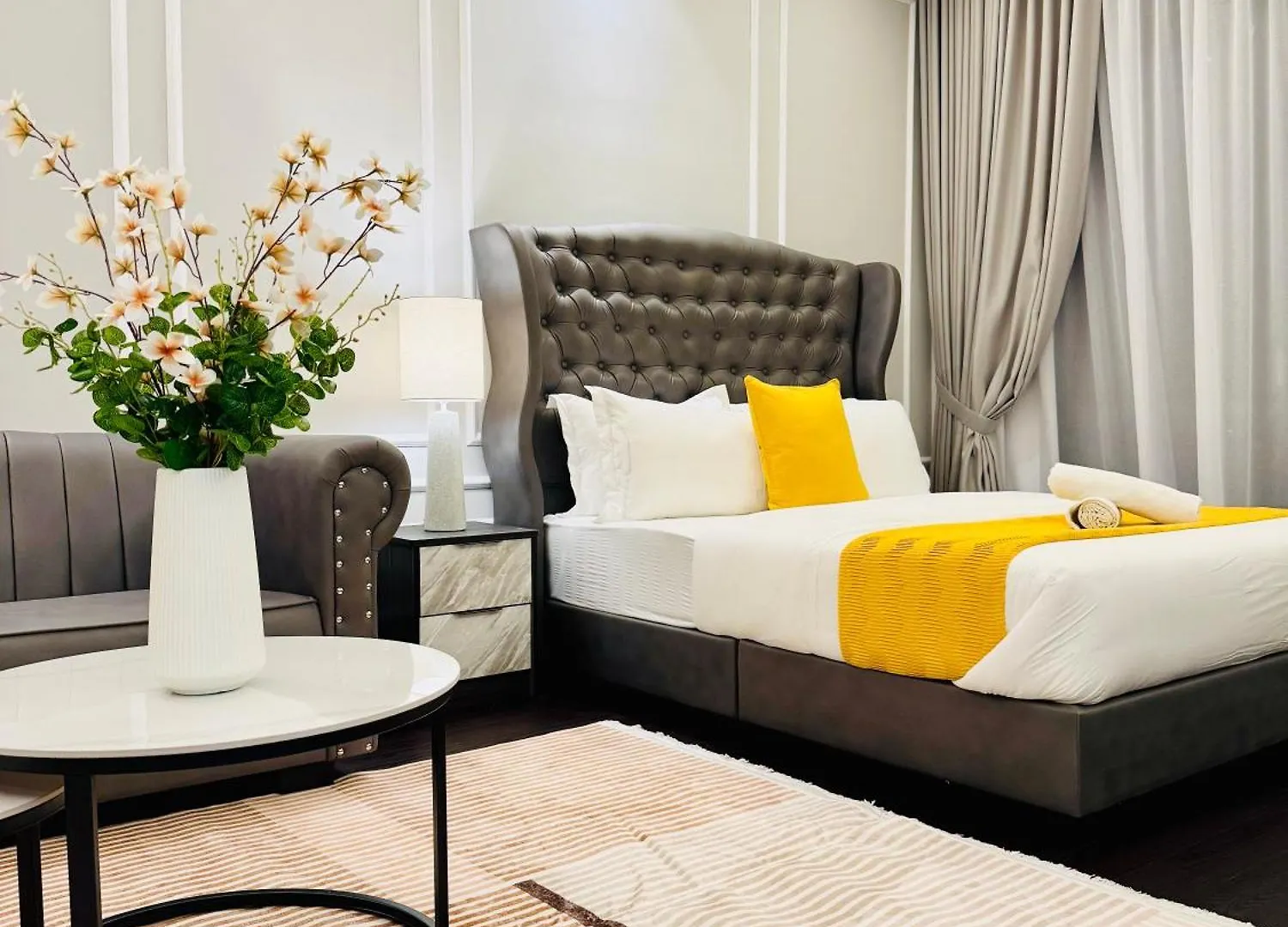 R&F Princess Cove By Homefort Suites Джохор-Бару 3*,